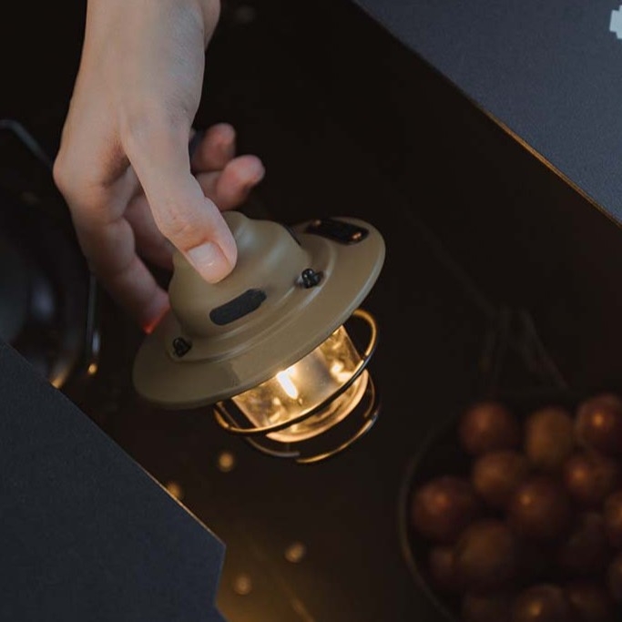 Pinecone kempingo žibintas — LED, įkraunamas, ilgas baterijos tarnavimas, tinka palapinei ir lauko naudojimui