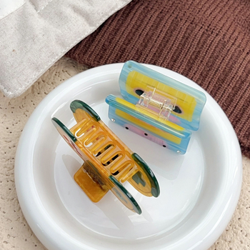 Juukseklips - käsitöö, käepideme-disk-klamber pakause, hai stiil, materjal: äädikhape