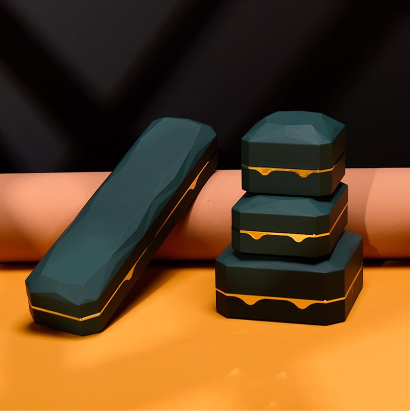 LED astoņstūra rotaslietu kastīte ar gaismu – plastmasas iepakojuma kārbiņa rotaslietām, piemērota gredzeni, pendanti, rokassprādzes un kaklarotas