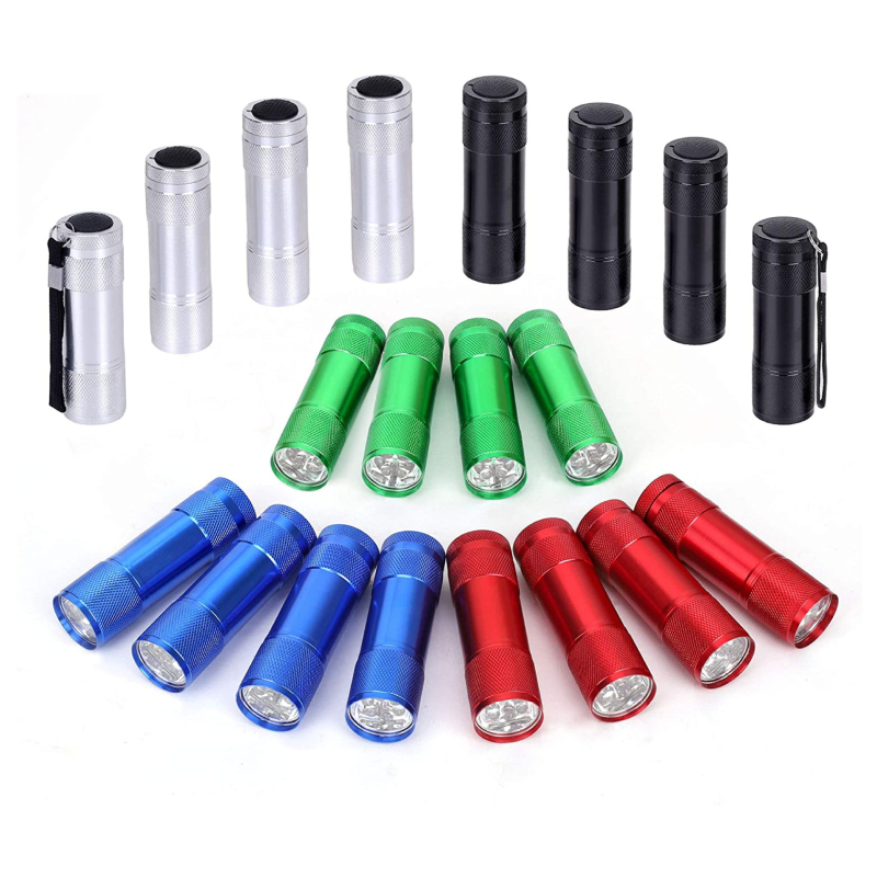 9-LED baterijas lukturis, alumīnija korpuss, manuāla darbība, 4.5V baterija, diapazons līdz 50 m