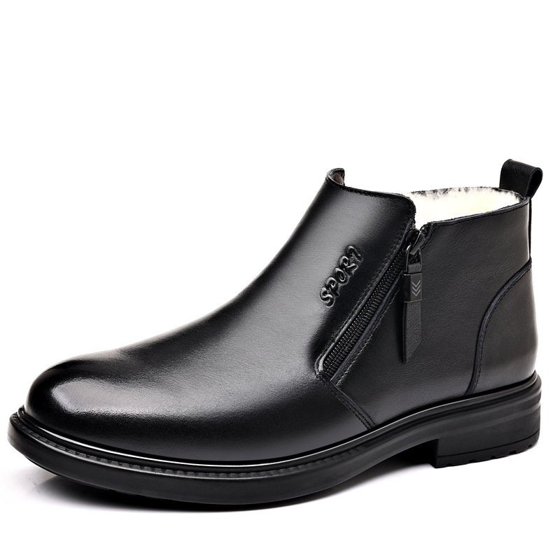 Žieminės vyriškos šlepetės iš pirmosios karvės odos, vilnine įdaila, šoninis užtrauktukas, guminė pada