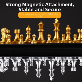 Bērniem paredzēts šaha komplekts ar magnētiskām figūrām un šaha laukumu (Materiāls: plastmasa; Magnētiskas figūras; Iekļauj šaha laukumu; Paredzēts bērniem; Tips: šahs)