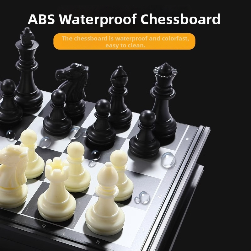 Detská šachová sada s magnetickými figúrkami a doskou (Materiál: plast; Magnetické figúrky; Obsahuje dosku; Určené pre deti; Typ: šachy)