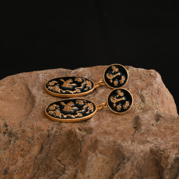 Vaskast auskarid emaljiga viimistletud, vintage stiil, lehe ja looma motiivid, tootekood G1347