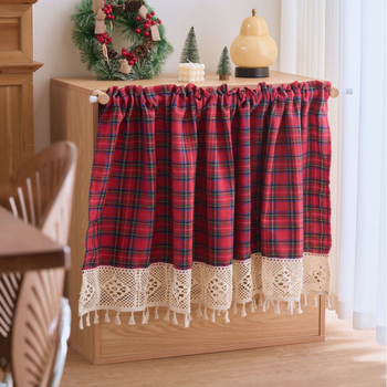 Nėrinių užuola logui su stačiakampiu raštu, poliesterio–medvilnės audinys, medvilnės–lino mišinio audinys, siūlų dažymas, dekoratyvinis dalinis šešėliavimas, tinkama svetainei ir virtuvei