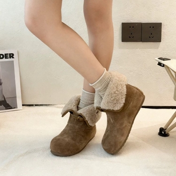 Ženske kratke čizme od nubuka s vunenom podstavom, gumena potplata, niski obod, okrugli vrh