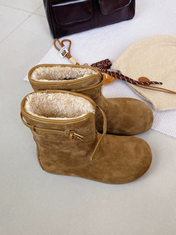 Ženske kratke čizme od nubuka s vunenom podstavom, gumena potplata, niski obod, okrugli vrh