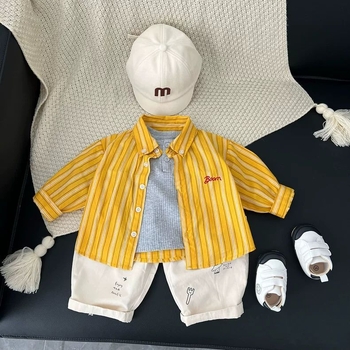 Laste triibuline särk, pikad varrukad, lapelkrae, 85–95% puuvill.