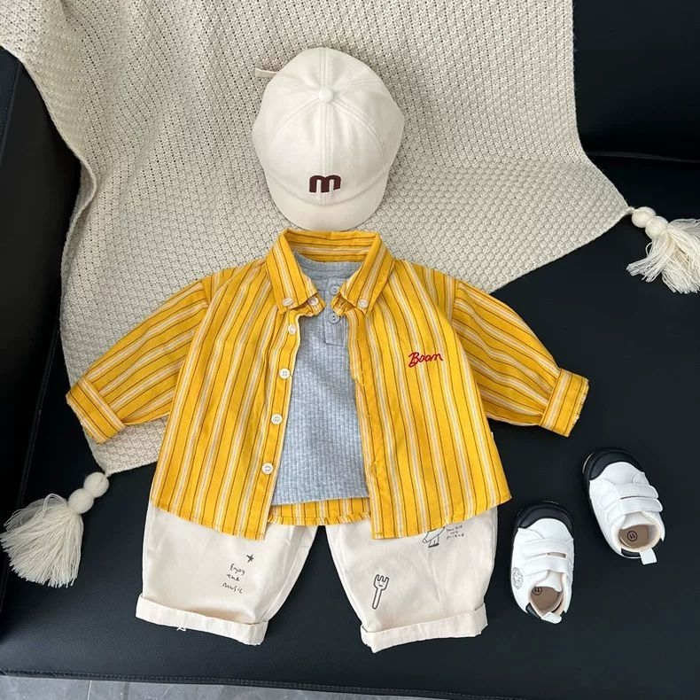 Laste triibuline särk, pikad varrukad, lapelkrae, 85–95% puuvill.