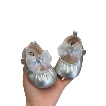 Lányoknak való bőrbaba cipő, felső rész szintetikus bőrből, Velcro-zár, csúszásmentes talp, hercegnő stílus, tavasz 2025