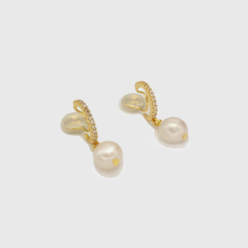 Auskari ar klipsiem ar saldūdens pērlēm, franču stila, ģeometrisks dizains, elektroplātēts pārklājums, dabisks stil