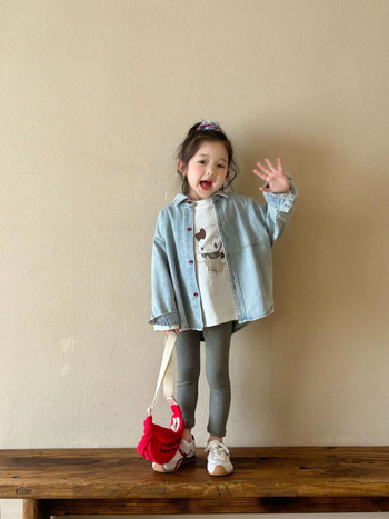 Vaikų džinsinis marškiniai ir švarkas komplektas Korėjos stiliumi, ilgos rankovės, vieno tono raštas, švelnus apdorojimas ir enziminis plovimas, 3–8 metų amžiaus