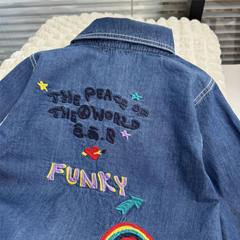 Dječja džins košulja, japanski stil, ovratnik s reverom, dugi rukavi, crtani uzorak, pamuk-elastan tkanina (95% pamuk, 5% elastan)