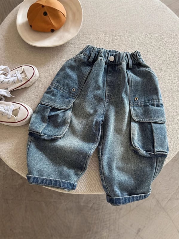 Vaikų džinsai su vidutine juosmens juosta ir guminiu dirželiu, medvilnės džinsinis audinys, švelnus paviršius, rudens 2025