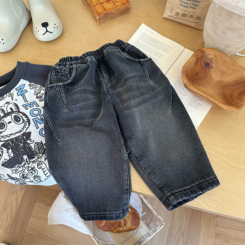 Laste teksad veluurvoodriga, Korea stiilis, sügis 2025, 1–3-aastastele