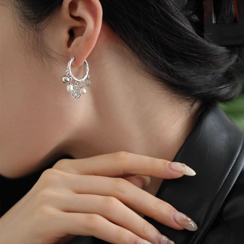 Овеци от мед със пискюли, геометричен дизайн, средновековен стил, електроплатинация, зимно издание 2025