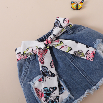 Kolmese tütarlapse kostüüm: pitsiline pikkade varrukatega top, seelik ja vöö; polüester; tähtedega muster; vastsündinutele (0–12 kuud)