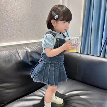 Dva dijela dječji set: pamuk T-shirt s čipkastim rubom i džins suknja s naramenicama, za djecu 3–8 godina