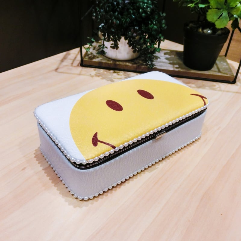 Rotaslietu kastīte - ādas, cieta, smaidiņa raksts, modelis MG-224, specifikācija 0154