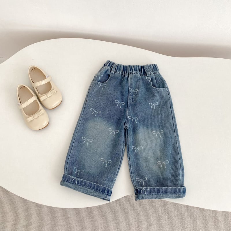 Dječje hlače za djevojčice, denim stil, pamuk 85%, 3/4 dužine, izribani rubovi, elastični pojas, proljeće–jesen