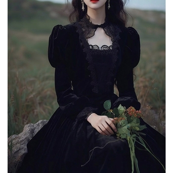 Hepburni stiilis polüesterist kleit, ühevärviline, midi A-liin, pikkade varrukatega