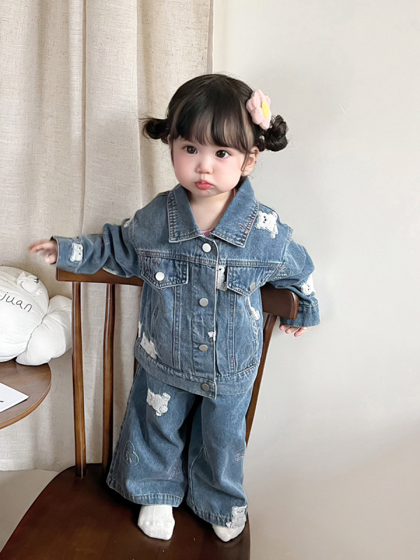 Mergaitėms džinsinis švarkas su kardigano viršutine dalimi, korėjietiško stiliaus, medvilnė 72,2%, gyvūnų ir animacinių paveikslėlių raštas, amžius 1–3 metai (80–100 cm)