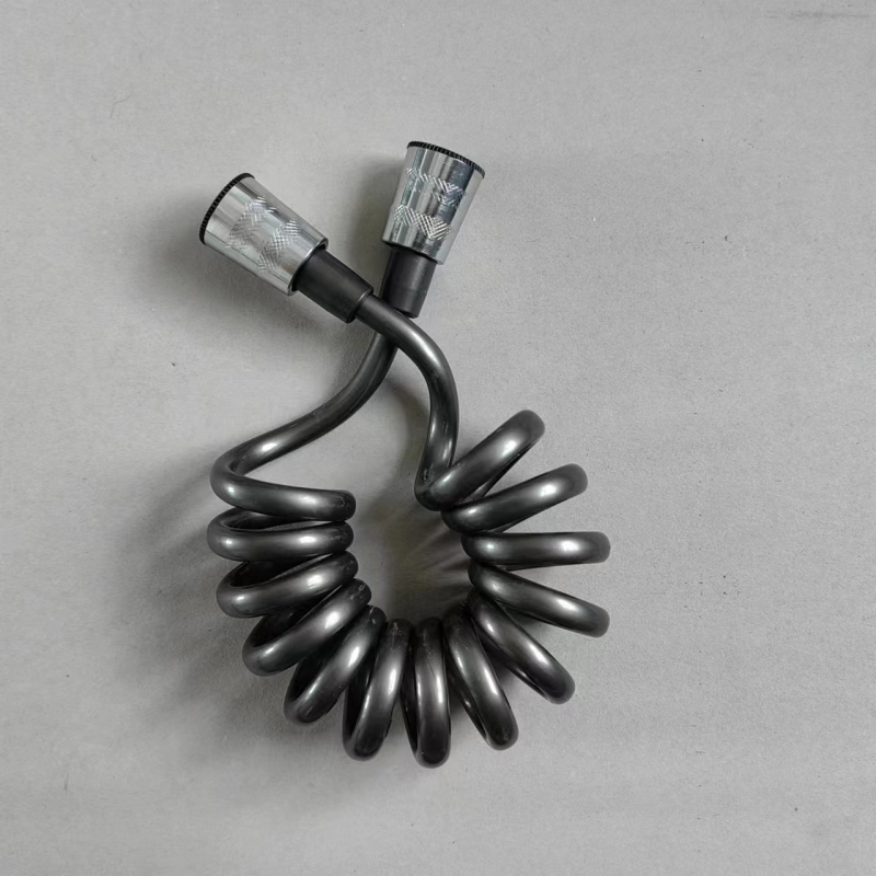 Όπλο ψεκασμού για τουαλέτες με σωλήνα PU, σπειροειδής εγκατάσταση, τηλεσκοπικός σχεδιασμός, μοντέρνο μινιμαλιστικό στυλ