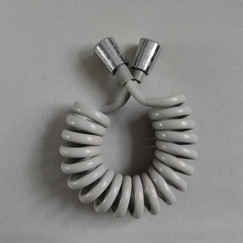 Όπλο ψεκασμού για τουαλέτες με σωλήνα PU, σπειροειδής εγκατάσταση, τηλεσκοπικός σχεδιασμός, μοντέρνο μινιμαλιστικό στυλ