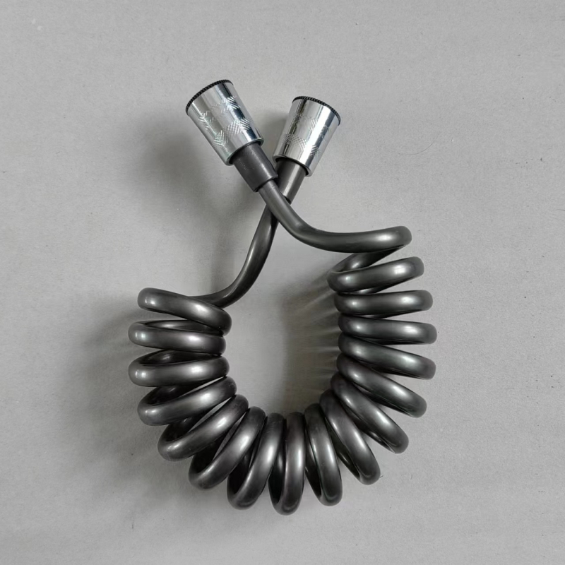 Όπλο ψεκασμού για τουαλέτες με σωλήνα PU, σπειροειδής εγκατάσταση, τηλεσκοπικός σχεδιασμός, μοντέρνο μινιμαλιστικό στυλ