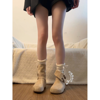 Női Queen Style retro csizmák PU felsőrésszel, gumi talppal, magas szár, kerek orr, pull-on zárás