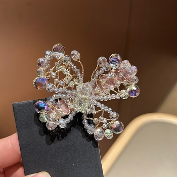 Χειροποίητο κρυστάλλινο φούντα για μαλλιά με πλευρικό κλιπ – στυλ νεράιδας; Υλικό: τεχνητός κρύσταλλος; Επεξεργασία: χειροποίητο; Κλιπ: πλευρικό; Σεζόν: καλοκαίρι 2025