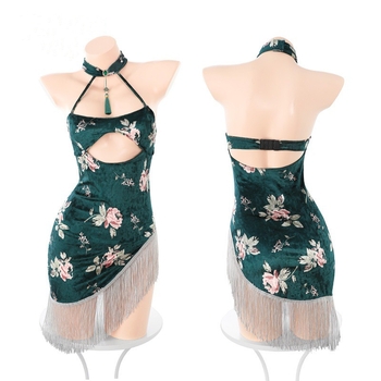 Τσιπάο φόρεμα με αποκαλυπτικό ντεκολτέ, εμπνευσμένο από στολή, πολυεστέρας 90–95%