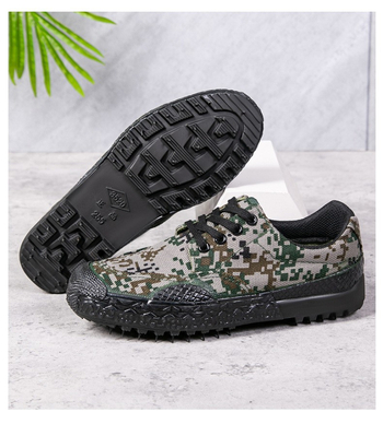 Unisex kamufliažiniai lauko batai – drobės viršus, gumos padas, atsparūs dėvėjimui, apvalus pirštas, plokščias kulnas, žemas modelis (drobės viršus; gumos padas; atsparūs; apvalus pirštas; plokščias kulnas)
