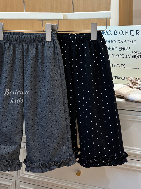 Mergaitėms su fliso pamušalu kelnes, koledžo stiliaus, tiesus kirpimas, vidurinio aukščio juosta, vienos spalvos raštas