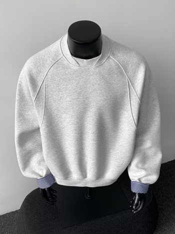 Deokonstruēts patchwork džemperis, kokvilnas maisījums 51–70%, raglanu piedurknes, bez apkakles, apaļš kakla izgriezums, puloveris, brīvs siluets