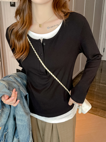 T-särk viskoosi–spandexi segu, pikkade varrukatega, ümmarguse kaelusega, vaba lõikega.