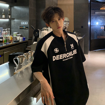 Meeste tähemärkide trükiga T-särk, pool-zip biker-stiilis, polüesteri segu, ringkaelus, lühikesed varrukad, suvi