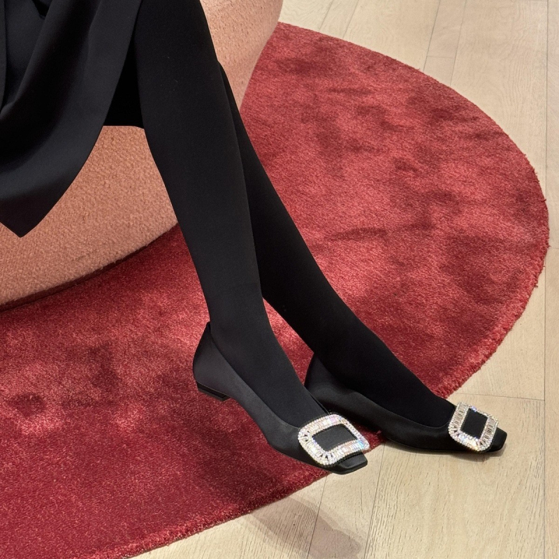 CHAOFUREN Női Mary Jane lapos cipő – szatén felsőrész, négyszögletes orr, alacsony sarok (<3 cm), belső juhbőr