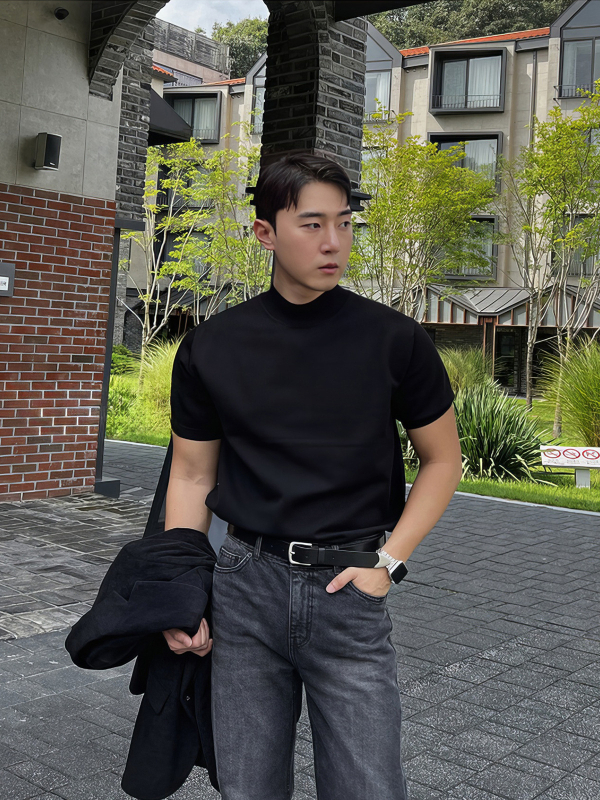 Kootud T-särk lühikeste käistega, ümmarguse kaelusega, polüester, ühtlane muster, lai laia lõige