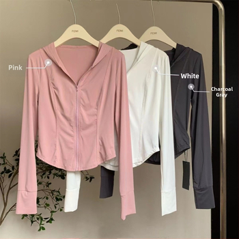 Moteriška UPF50+ saules apsaugos lengva striukė su gobtuvu – kvėpuojanti, greitai džiūstanti, UV apsauga, vėjo atspari, insektų atbaidiklis