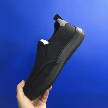 Vyriniai kvėpuojantys drobiniai slip-on bateliai – apvali nosis, žemas viršus, gumos padai