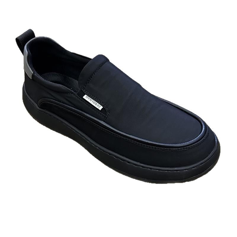 Vyriniai kvėpuojantys drobiniai slip-on bateliai – apvali nosis, žemas viršus, gumos padai