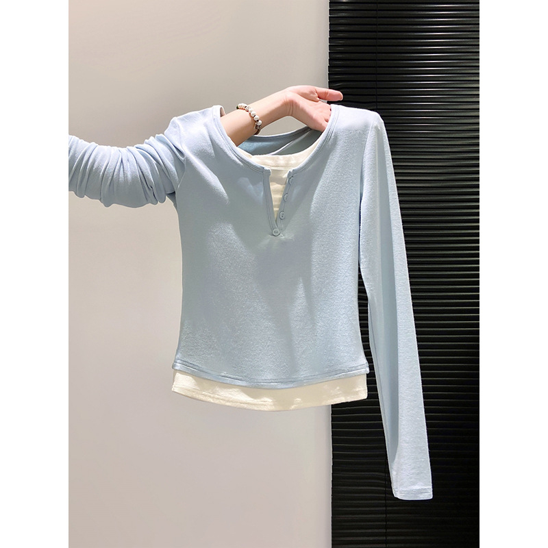 Hosszú ujjú póló, karcsúsított fazon, U-nyakú, poliészter, japán-koreai lazább stílus (Őszi 2025)