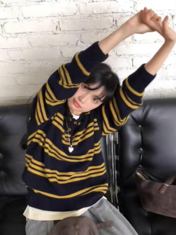 Pulover tricotat cu glugă, dungat, din lână cu amestec de viscoză, inspirat de design coreean, stil casual, mâneci lungi