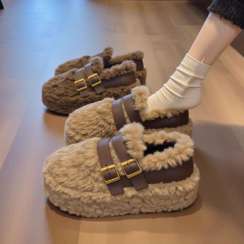Γυναικεία γούνινα παπούτσια με παχιά σόλα, slip-on, πάνω μέρος από συνδυασμό υλικών, βαμβακερή επένδυση, καουτσούκ σόλα