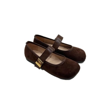 Női klin cipő, casual stílus, csatokkal záródó, mikroszálas bőr felső, gumitalp, 3–5 cm klín