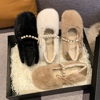 Pantofi damă slip-on cu blană: partea superioară din velur, căptușeală din țesătură, toc mic 1–3 cm, vârf rotund, talpă din cauciuc