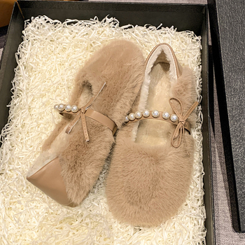 Pantofi damă slip-on cu blană: partea superioară din velur, căptușeală din țesătură, toc mic 1–3 cm, vârf rotund, talpă din cauciuc