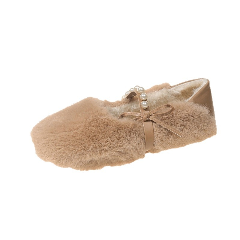 Pantofi damă slip-on cu blană: partea superioară din velur, căptușeală din țesătură, toc mic 1–3 cm, vârf rotund, talpă din cauciuc