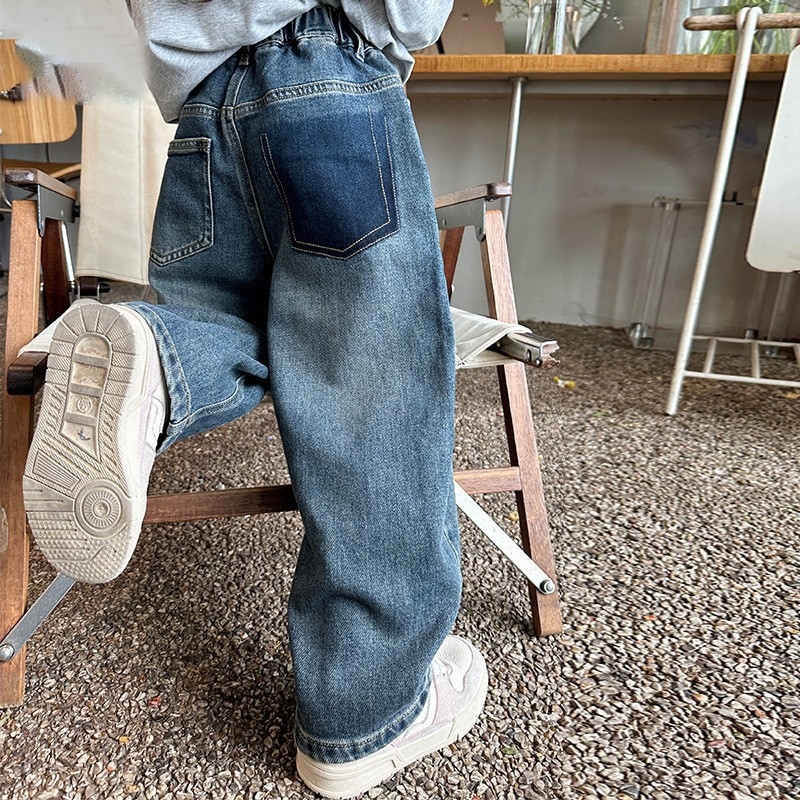 Mergaitėms platėji džinsai su elastine juosta, medvilnės mišinys 38,8%, švelni tekstūra, pavasario–rudens 2025